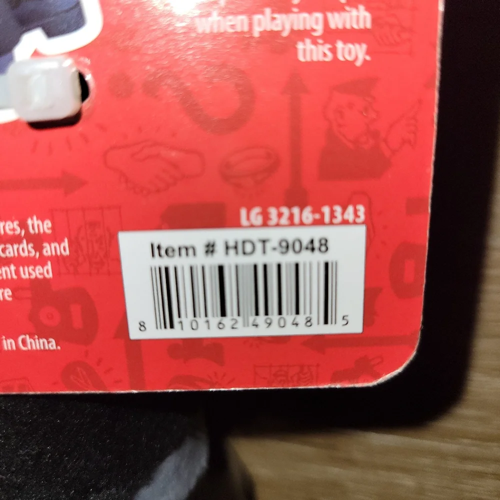 Hasbro Monopoly Milburn Pennybags Squeak & Crinkle Dog Toy Rope New